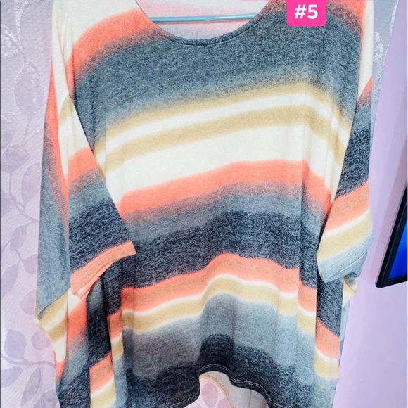 Assorted Tops - Picture 2 of 7